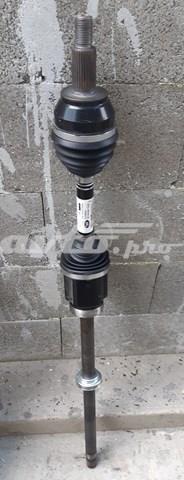 Піввісь права LR071947 Land Rover