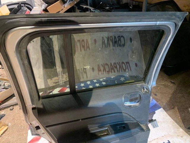 68079389AD Chrysler Двері пасажирськи задні ліві
