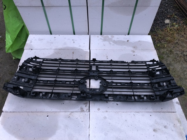 5310160G70 Toyota Решітка радіатора