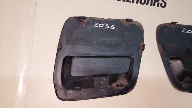 Купити 511809831R Renault (RVI) Заглушки буксирувального гака