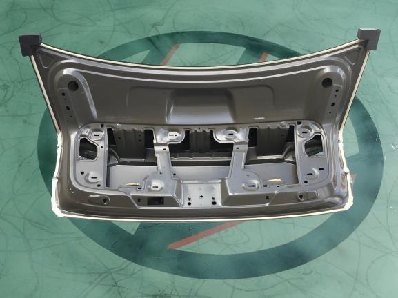 Кришка багажника AND 30827008 ціна, від 323.99 USD