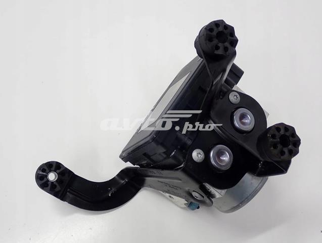  BMW 6891612