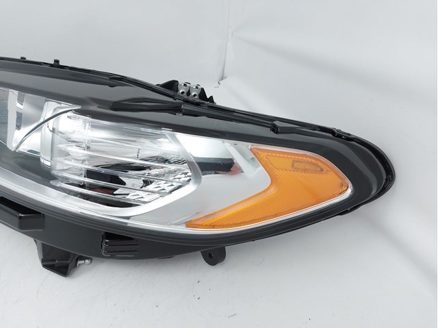 FP2820R5P FPS Фара дальнього світла в зборі