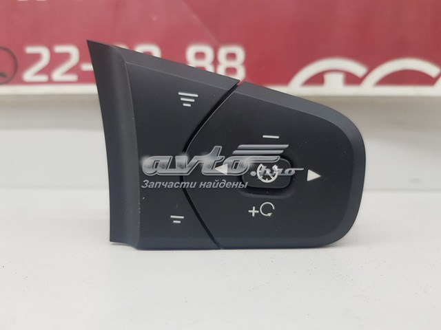 Блок кнопкових перемикачів кермового колеса Volvo 31456218 ціна, від 33.22 USD