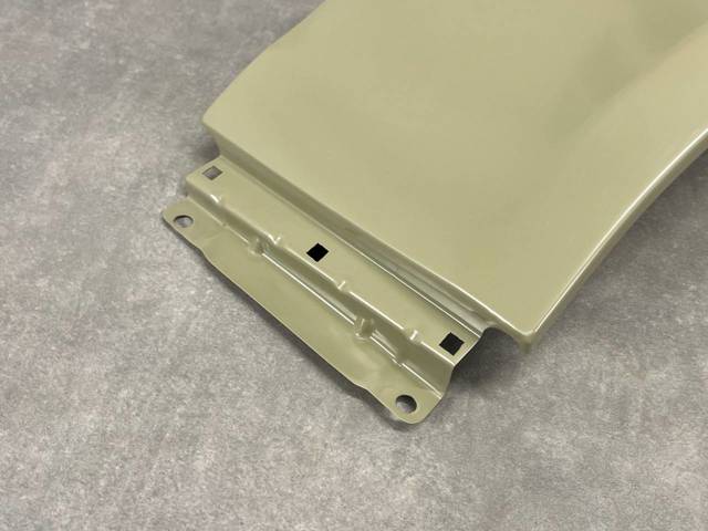TLS030160AR Rhino Крило переднє праве