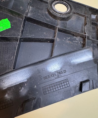 5E3121763D VAG 