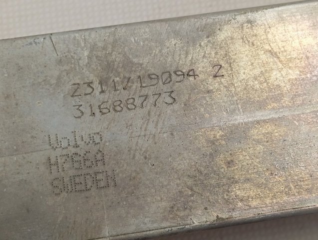31688773 Volvo 