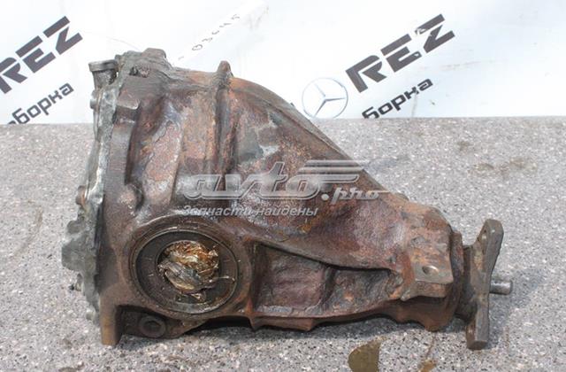 Кришка редуктора заднього MERCEDES A1243513708