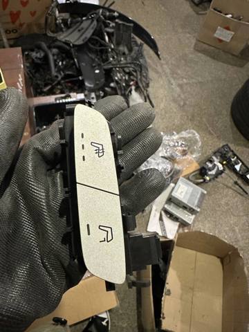 Купити A2139051604 Mercedes 