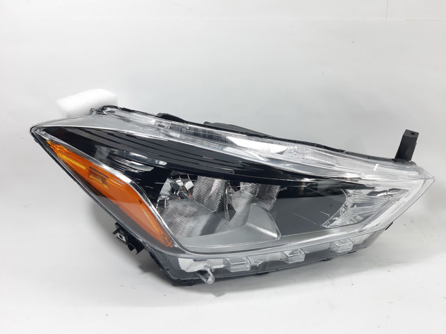 Фара правая TYC 201657500 ціна, від 137.95 USD