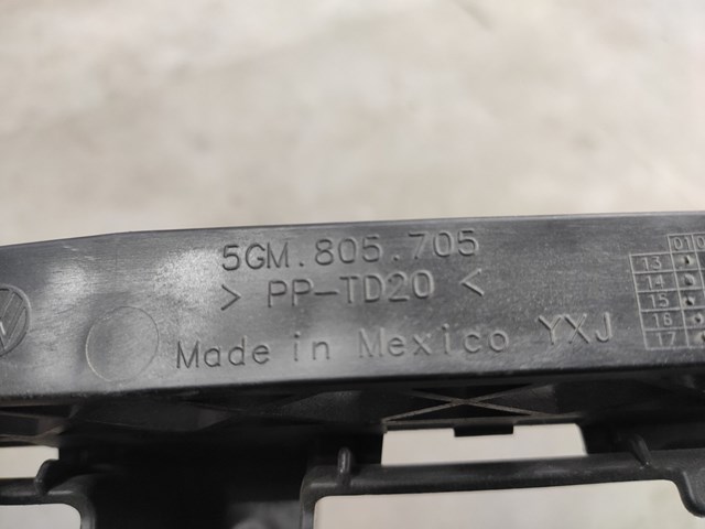 Направляюча переднього бампера VAG 5GM805705 ціна, від 57.87 USD