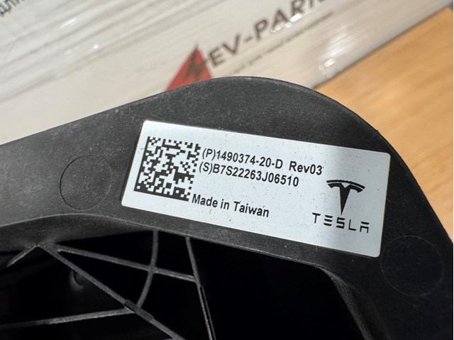 149037420D Tesla Motors 