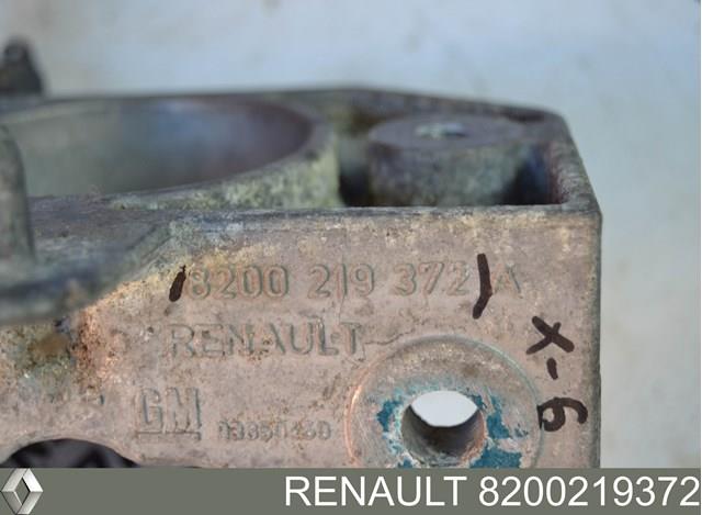 Кронштейн подушки КПП Renault Trafic 2 (JL) (Рено Трафік)