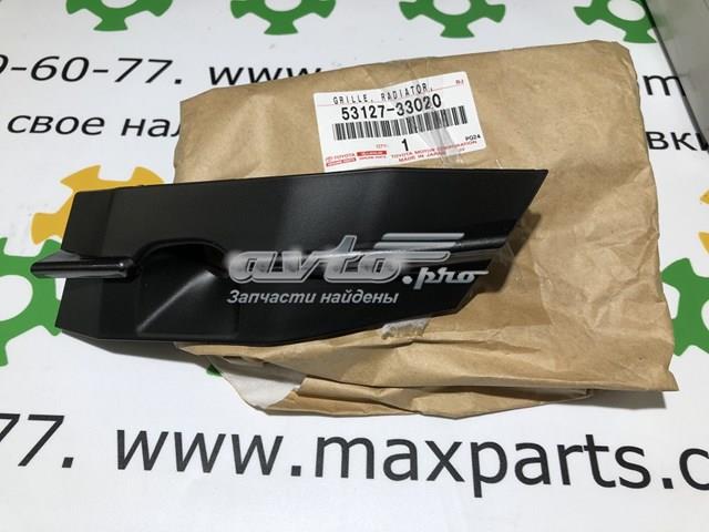 5312733020 Toyota Заглушка бампера буксирувального гака, передня права