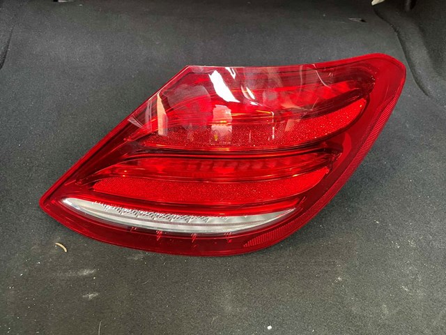 Купити A2139068200 Mercedes Задня права фара