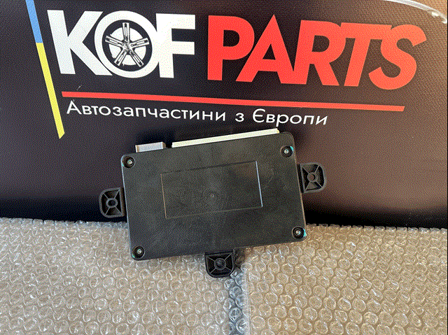 Купити 104549010D Tesla 