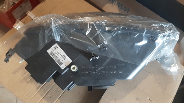 Фара дальнього світла в зборі Peugeot/Citroen 9800901380 ціна, від 236.97 USD