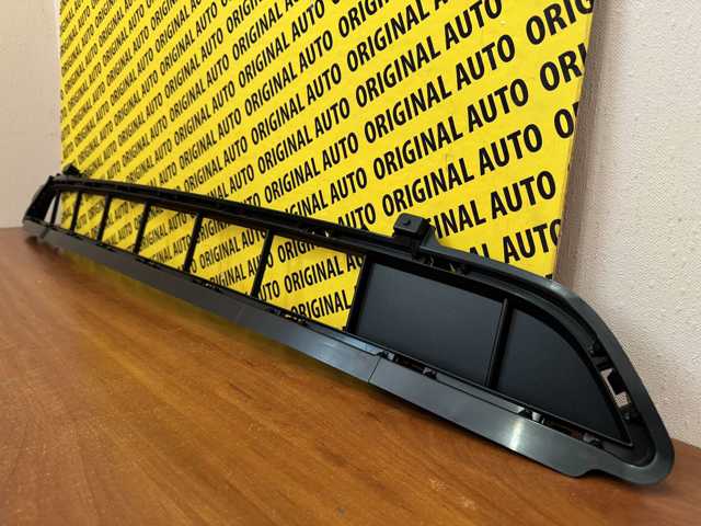 Купити KMV6501T0 Mazda Решітка переднього бампера, центральна