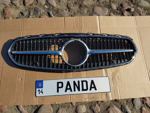 A2068883800 Mercedes Решітка радіатора