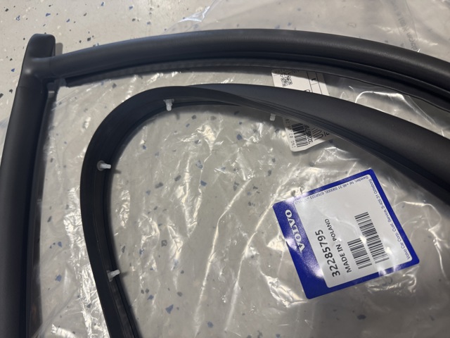 32285795 Volvo 