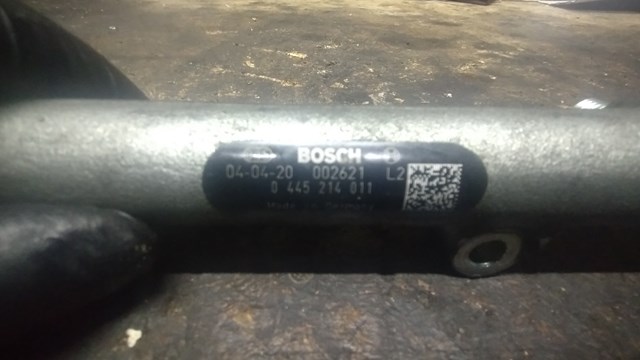 0445214011 Bosch Розподільник палива