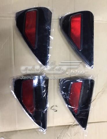 Накладка заднього правого крила Tesla 110078199D