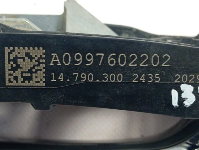 A0997602202 Mercedes Тримач зовнішньої ручки дверей, передньої правої