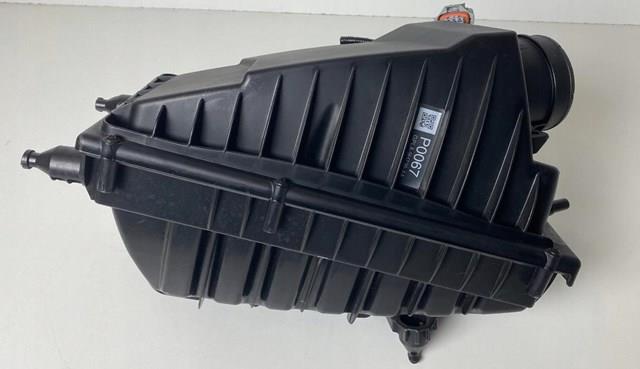 LR095546 Land Rover Корпус повітряного фільтра, лівий
