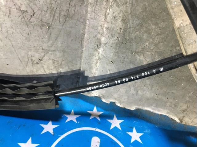 A1683740064 Mercedes 