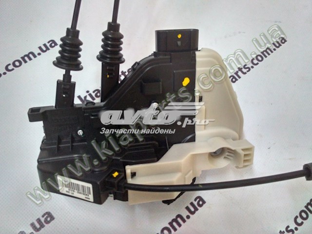 Замок передньої лівої двері 813102W010QQH Hyundai/Kia