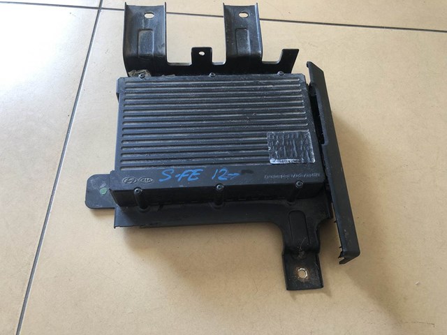Купити 963702W000 Hyundai/Kia 