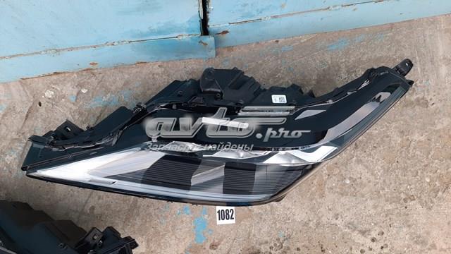 811500E590 Toyota Фара ліва передня