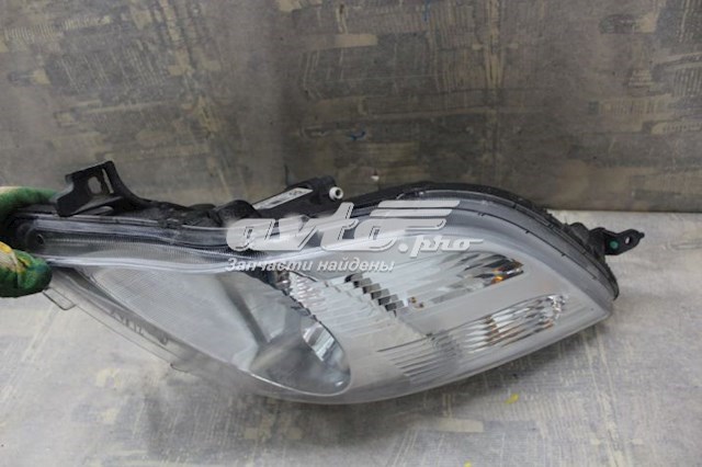 8117052570 Toyota Фара дальнього світла в зборі