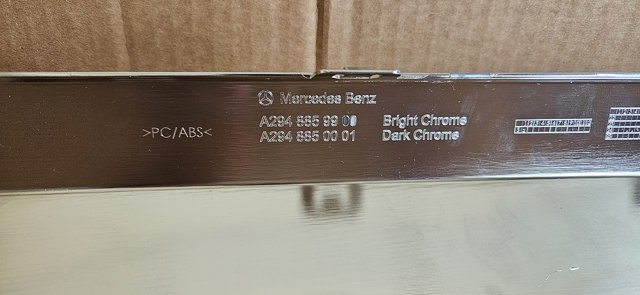 Молдинг заднього бампера, центральний Mercedes A294880340164 ціна, від 546.40 USD
