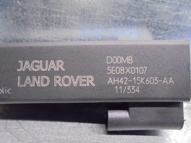 AH4215K603AA Land Rover Антена на дах