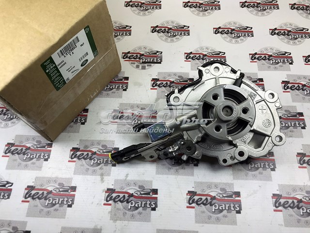 Помпа LR129893 Land Rover