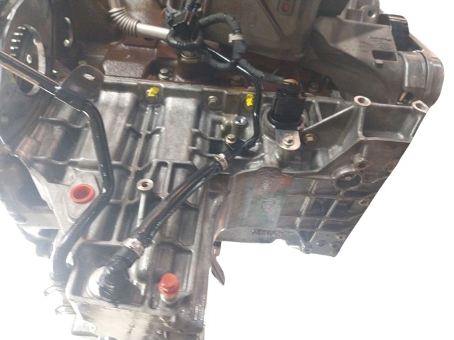 Двигун LR035100 Land Rover