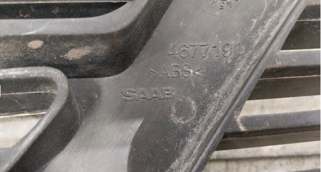 Решітка Saab 9-5 