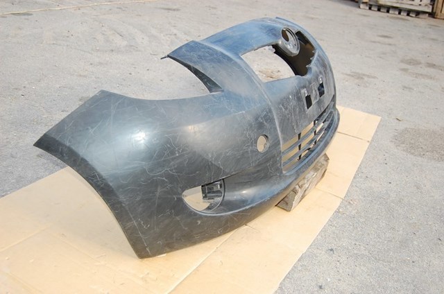 Передній бампер 5211952922 Toyota