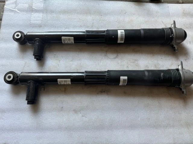  VAG 5Q0512037L ціна, від 179.40 USD