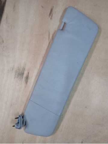 Козирок Mercedes A6398100010