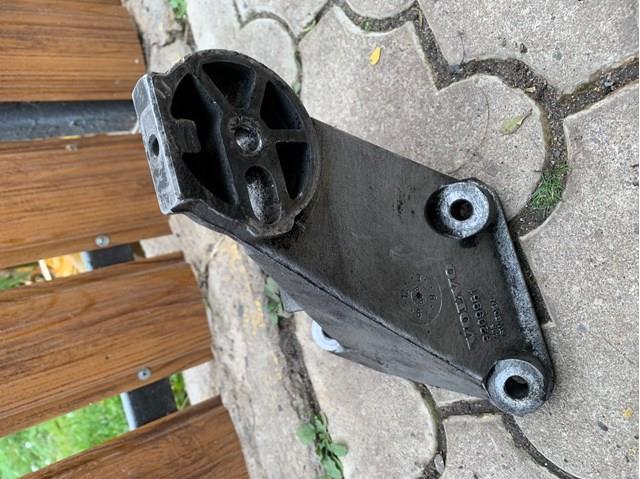Купити 9209961 Volvo 