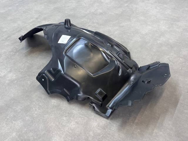 Підкрилок переднього крила, правий задній A2068807404 Mercedes