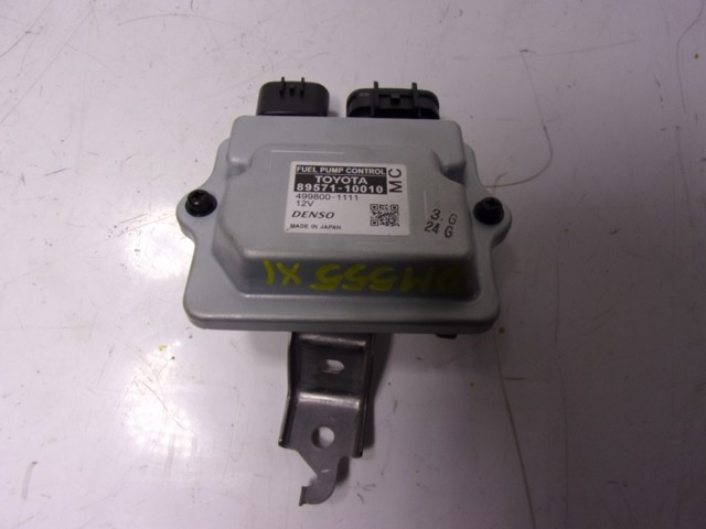 Модуль керування (ЕБУ) паливним насосом 8957110010 Toyota