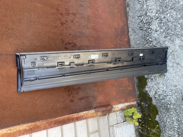 Молдинг передньої лівої двері VAG 760854939DGRU ціна, від 94.97 USD