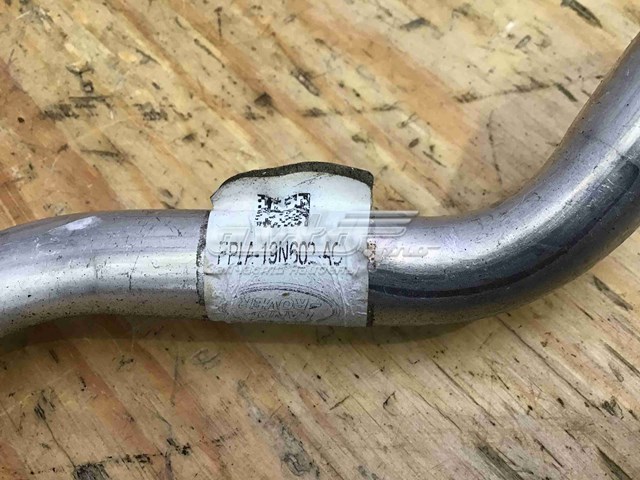 LR061874 Land Rover Шланг кондиціонера, від радіатора до осушувачу