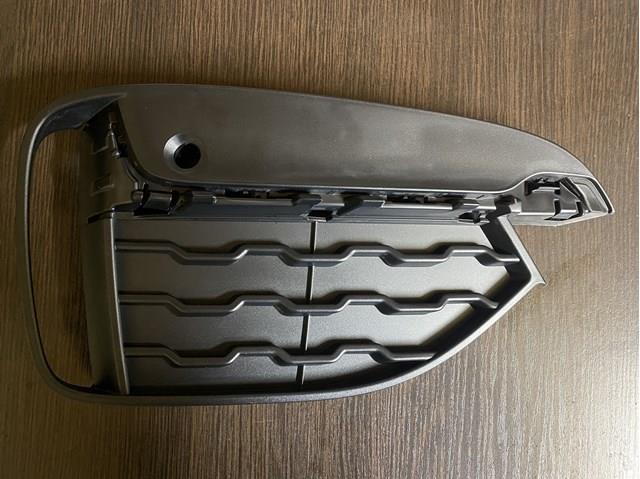 51118069326 BMW Решітка переднього бампера, права
