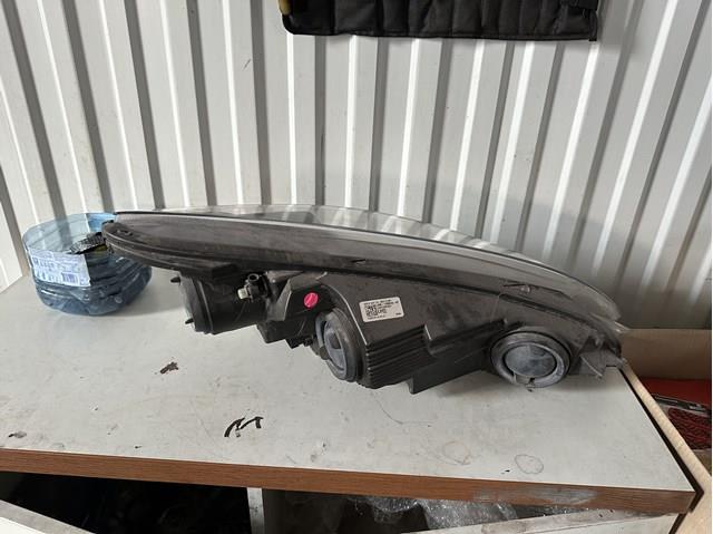 Фари Ford LJ6B13W030BF ціна, від 383.35 USD