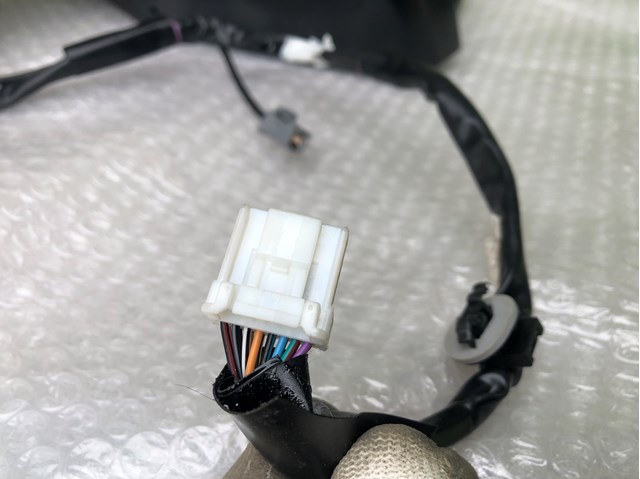 Купити 8791060W81 Toyota Дзеркало праве