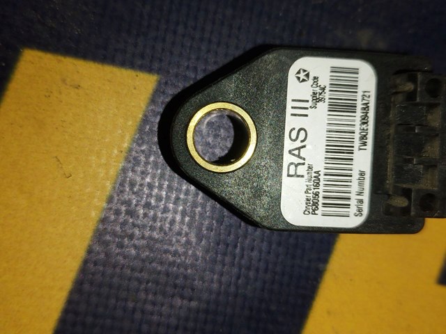  Chrysler P68056160AA ціна, від 10.17 USD